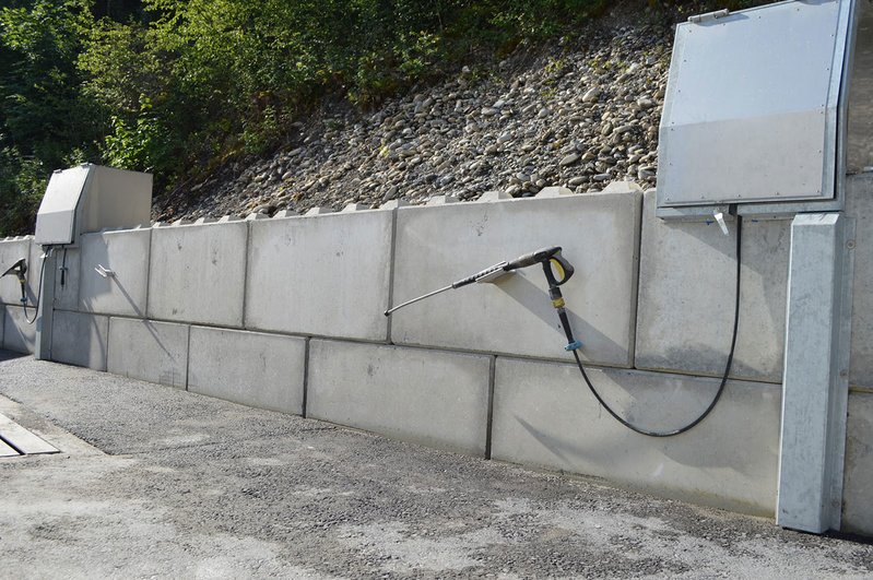 betonblock-concrete-blocks-construction-wall-petrolstation
